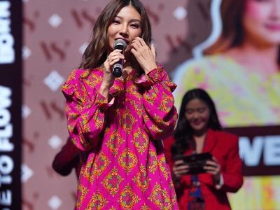 Potret Sarwendah Gelar Fashion Show Daster Setelah Melewati Badai Besar