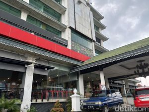 Wisma Hartono Tutup 4 Mei, Karyawan Kenang 20 Tahun Kerja bak Rumah Kedua Wisma Hartono Tutup 4 Mei, Karyawan Kenang 20 Tahun Kerja bak Rumah Kedua