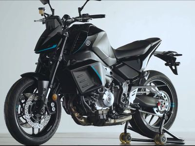 Gak Cuma Motor Listrik yang Menggoda, Motor Hybrid Yamaha Ini Juga Oke Banget!