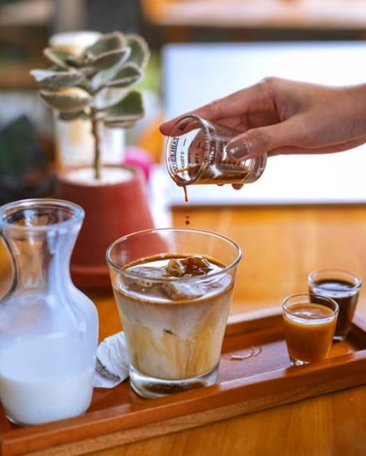 5 Kafe di Puncak Ini Punya Pemandangan Keren dan Kopi Enak