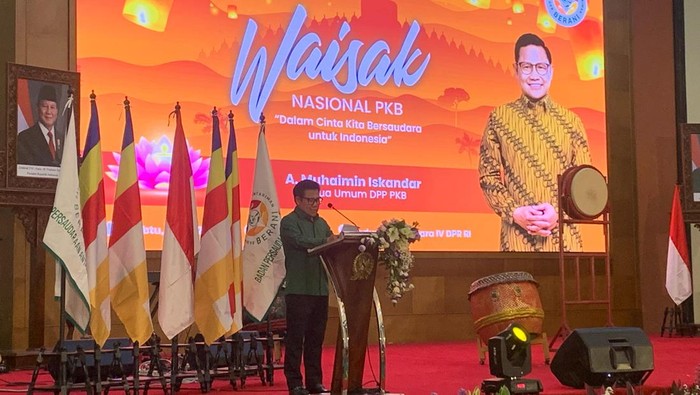 Cak Imin di Acara Refleksi Waisak PKB 2025 Cak Imin di Acara Refleksi Waisak PKB 2025