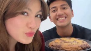 Potret Serunya Kulineran Harris Vriza Bareng Istri