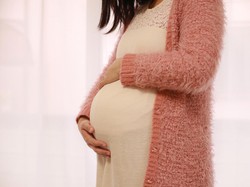 Demi Hindari Hukuman Penjara, Wanita Ini Hamil Berulang Kali