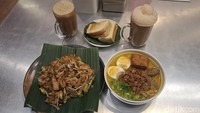 Kopitiam Malaysia Autentik Ini Sajikan Mi Kari dan Teh Tarik Segar