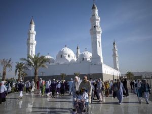 Video: Kisah Masjid Quba, Ditandingi Dhirar Buatan Kaum Munafik