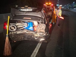 Tabrakan BYD Vs Chevrolet di Tol Sedyatmo, Bayi 2 Bulan Jadi Korban