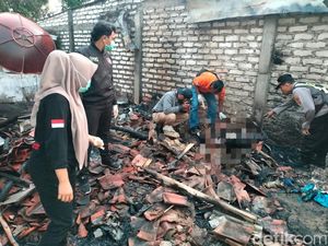 ODGJ Dipasung Tewas Terpanggang Saat Rumahnya Terbakar ODGJ Dipasung Tewas Terpanggang Saat Rumahnya Terbakar