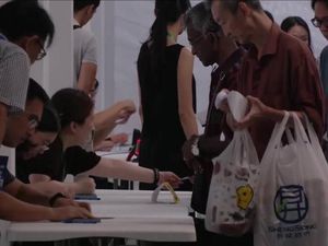 Video: Pemilu Singapura Digelar Hari Ini, Ujian Besar Bagi PM Lawrence Wong Video: Pemilu Singapura Digelar Hari Ini, Ujian Besar Bagi PM Lawrence Wong