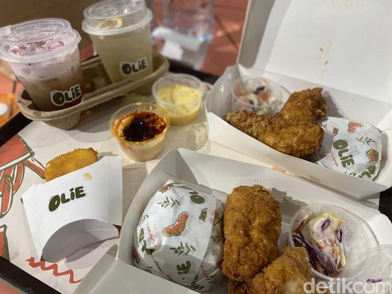 Begini tampilan menu chicke tender dan pelenkap lain yang ditawarkan Oliie.