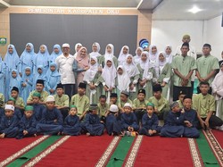 Bupati OKU Teddy Ajak 50 Anak Yatim ke Rumah Dinas Seminggu Sekali