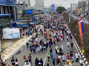 Video: Kata Warga Depok Jajal CFD-an di Jalan Margonda Video: Kata Warga Depok Jajal CFD-an di Jalan Margonda