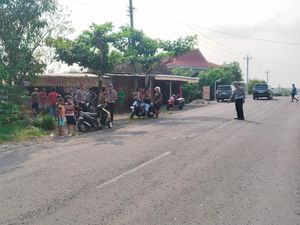 Pemotor Emak-emak Tewas Tertabrak Pikap di Jalan Kawasan Industri Sentolo