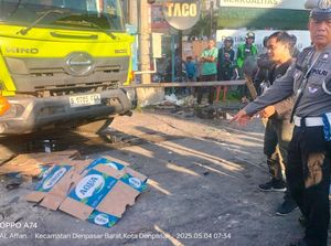 Pemotor Asal Jember Tewas Ditabrak Truk di Denpasar Pemotor Asal Jember Tewas Ditabrak Truk di Denpasar