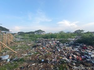 Menelusuri Lokasi Aksi Buang Sampah Sembarangan di Samadikun Cirebon Menelusuri Lokasi Aksi Buang Sampah Sembarangan di Samadikun Cirebon