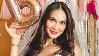 8 Foto Luna Maya Bridal Shower di Shanghai, Dandan Bak Wanita Tiongkok