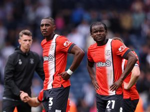 Kisah Luton Town, dari Kasta Tertinggi Liga Inggris ke Divisi 3 Kisah Luton Town, dari Kasta Tertinggi Liga Inggris ke Divisi 3