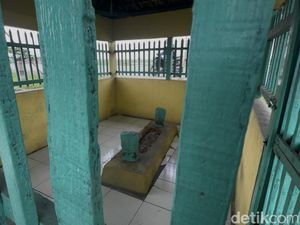 Makam Misterius di Jalur Pantura Lasem, Konon Milik Intel Zaman VOC Makam Misterius di Jalur Pantura Lasem, Konon Milik Intel Zaman VOC