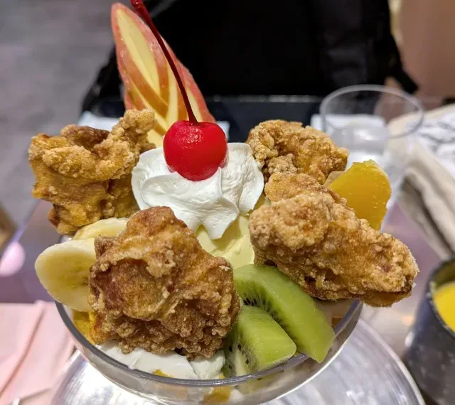 parfait unik pakai topping karage dan natto