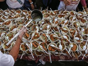 Soto Vaganza Semarang Pecahkan Rekor Leprid dengan 4.478 Porsi Gratis