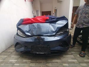 Video Tabrak Lari di Tol Pluit: Bayi Terluka, Pengemudi Belum Diperiksa Video Tabrak Lari di Tol Pluit: Bayi Terluka, Pengemudi Belum Diperiksa