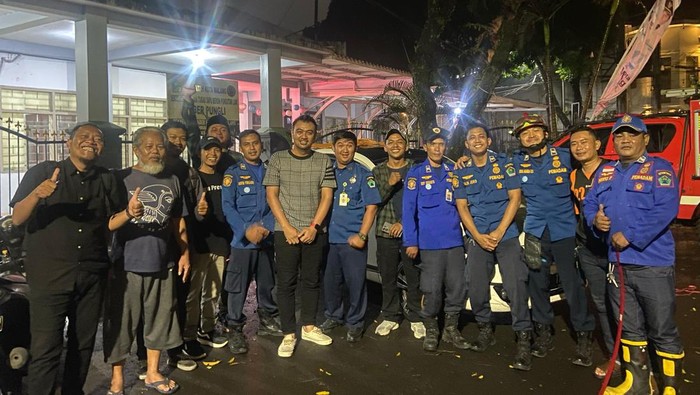 Petugas pemadam kebakaran Kota Malang