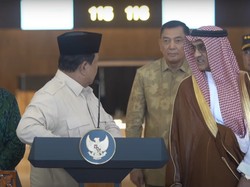 Prabowo Cari Menhan di Peresmian Terminal Haji: Siapa Tahu Menghilang