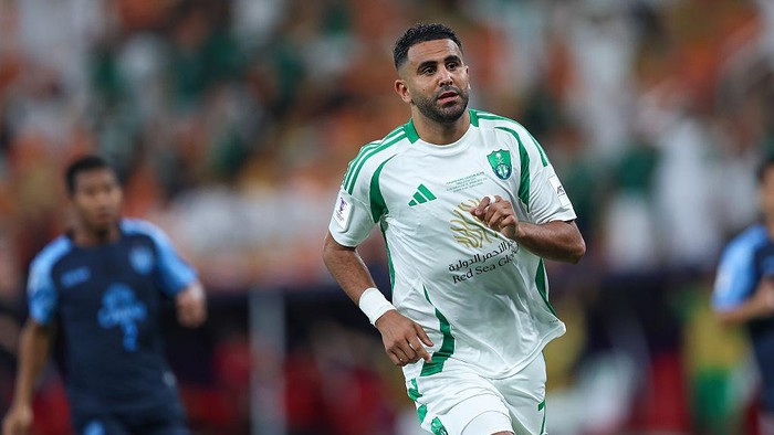 Riyad Mahrez JEDDAH, SAUDI ARABIA - APRIL 26: Riyad Mahrez of Al Ahli celebrates after scoring the team first goal during the AFC Champions League Elite - Quarter Final match between Al Ahli and Buriram at King Abdullah Sports City Hall Stadium on April 26, 2025 in Jeddah, Saudi Arabia. (Photo by Yasser Bakhsh/Getty Images)