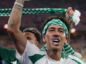 Roberto Firmino Bersinar Terang di Liga Champions Asia Roberto Firmino Bersinar Terang di Liga Champions Asia
