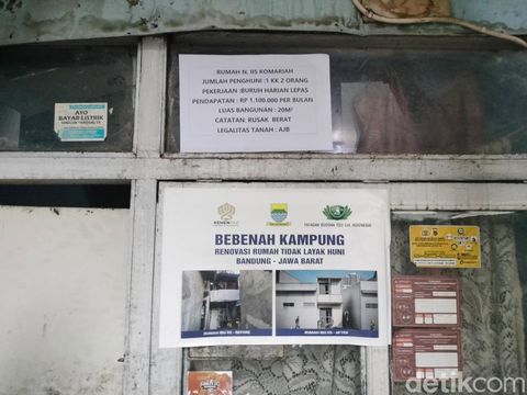 Rumah Bu Iis di Bandung.