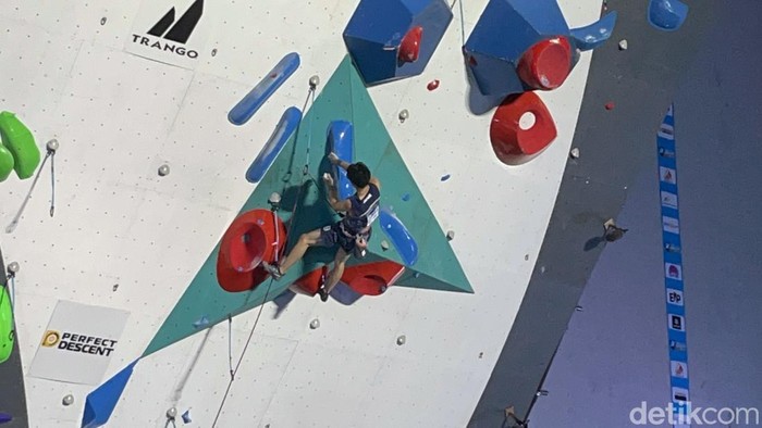 climbing