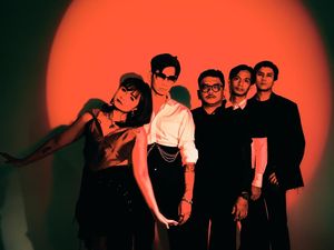 Stereowall Rilis Album Asing Tentang Luka dan Rasa Kehilangan Stereowall Rilis Album Asing Tentang Luka dan Rasa Kehilangan