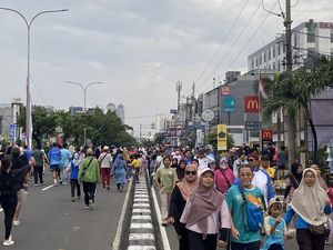Meriahnya CFD Perdana di Depok, Warga Padati Jalan Margonda