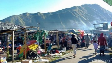 Kecewanya Pendaki Gagal Naik Rinjani, Jalurnya Ditutup buat Evakuasi Juliana