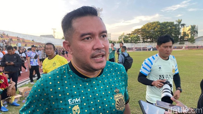 Wakil ketua Asprov PSSI Lampung, Yoga Swara Wakil ketua Asprov PSSI Lampung, Yoga Swara jersey Bhayangkara