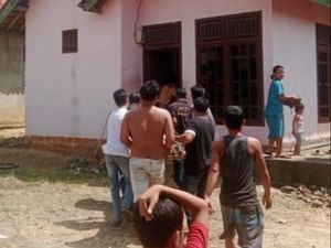 Pria di Musi Rawas Ditemukan Tewas Terbakar di Rumah, Diduga Bunuh Diri Pria di Musi Rawas Ditemukan Tewas Terbakar di Rumah, Diduga Bunuh Diri
