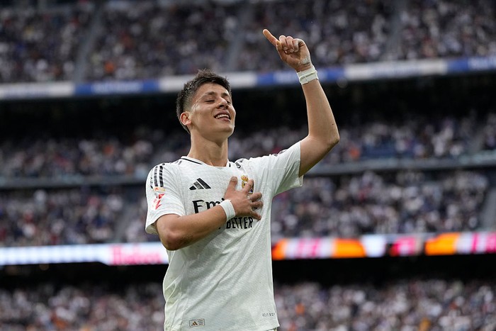 Arda Guler attacking midfield of Real Madrid and Turkey celebrates after scoring his sides first goal during the La Liga match between Real Madrid CF and RC Celta de Vigo at Estadio Santiago Bernabeu on May 4, 2025 in Madrid, Spain. (Photo by Jose Breton/Pics Action/NurPhoto via Getty Images)