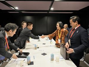Bertemu Menkeu Jepang, Sri Mulyani Sampaikan Kabar Baik soal Nego Tarif Trump Bertemu Menkeu Jepang, Sri Mulyani Sampaikan Kabar Baik soal Nego Tarif Trump