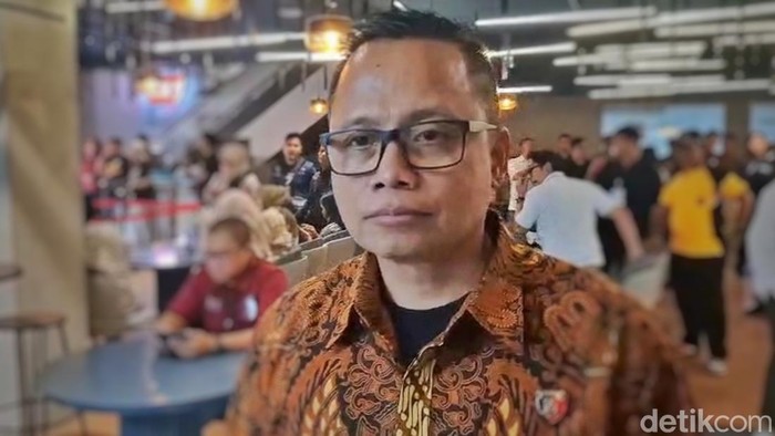 Dirreskrimum Polda Sumsel Komisaris Besar M Anwar Reksowidjojo. Dirreskrimum Polda Sumsel Komisaris Besar M Anwar Reksowidjojo.