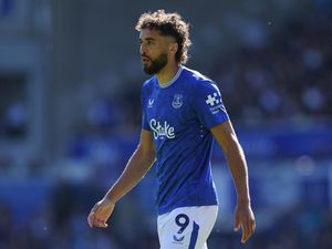 MU Tak Akan Datangkan Calvert-Lewin MU Tak Akan Datangkan Calvert-Lewin