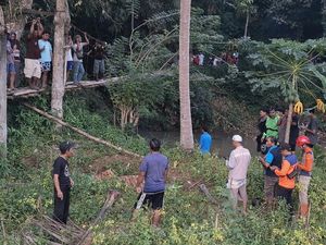 Gibran Tewas Tenggelam Saat Berenang di Sungai Cileueur Ciamis Gibran Tewas Tenggelam Saat Berenang di Sungai Cileueur Ciamis