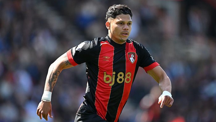 evanilson,bournemouth,premier league,liga inggris Evanilson of AFC Bournemouth during the Premier League match between AFC Bournemouth and Manchester United FC at Vitality Stadium on April 27, 2025 in Bournemouth, England. (Photo by Dan Mullan/Getty Images)