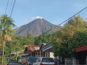 Status Gunung Karangetang di Sulut Naik Level II Waspada Status Gunung Karangetang di Sulut Naik Level II Waspada