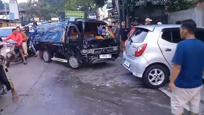 Kecelakaan beruntun di Jalan Raya Bogor-Sukabumi, 5 Mei 2025 (dok.istimewa)