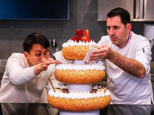 Unik! Ada Kue Robotik yang Enak dan Aman Disantap