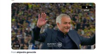 Ada pula yang mengejek Ronaldo ketimbang Kane. Ronaldo sendiri sempat menang tahun lalu di Al Nassr saat juara Arab Club Champions Cup. (Foto: X.com/@FCB_ACEE)