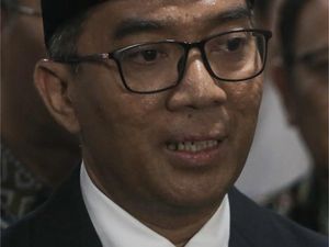 Prabowo Tunjuk Mendiktisaintek Jadi Kepala Badan Industri Mineral Prabowo Tunjuk Mendiktisaintek Jadi Kepala Badan Industri Mineral