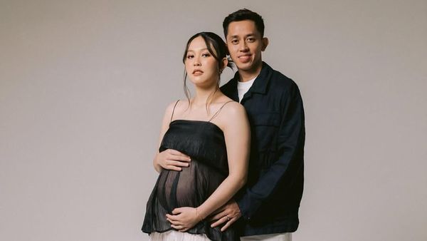 Potret Maternity Shoot Ribka Sugiarto & Muhammad Rian Ardianto, Manis-Minimalis
