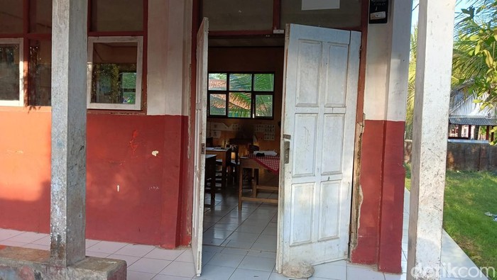 pangandaran jabaraRuangan kelas di salah satu sekolah Pangandaran