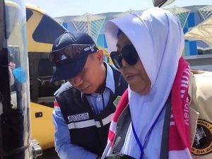 Gembiranya Jemaah Haji Disabilitas Asal Tangsel Saat Tiba di Madinah