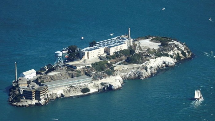 Penjara Alcatraz dalam foto tahun 2017 lalu Trump
